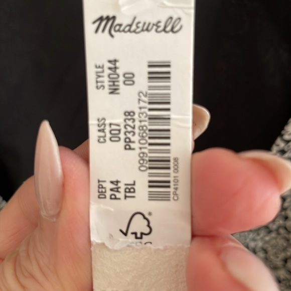 Cute print Madewell dress. NWT. Size 00. 35 inches length. 17 inches pit to pit. - Picture 6 of 6